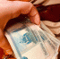 За три дня три липчанки стали жертвами грабежей: у них отнимали сумки на улице и в подъезде - Gorod48.ru