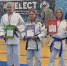 Младшая сестра отомстила за старшую - Championat48.Ru