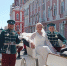 В Ельце прошла необычная свадьба с каретой, лошадьми и гусарами - LipetskMedia.Ru