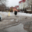 Туда не ходи, сюда ходи: липчанка переживает из-за открытого люка - Gorod48.ru