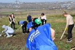 Первые тюльпаны и субботник в Елецком районе