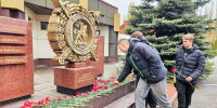 Липецкие студенты почтили память погибших автоинспекторов - ГИБДД Липецкой области