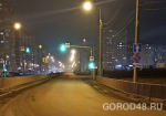 Госавтоинспекция оштрафовала водителя эвакуатора за парковку в неположенном месте на улице Свиридова