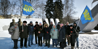В День защитника Отечества липецкие партийцы возложили цветы к памятнику Авиаторам - ЛДПР