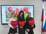 С наступающим праздником! 💐