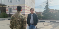 Активисты ЛДПР поздравили с праздником сотрудников Росгвардии - ЛДПР