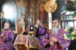 Высокопреосвященнейший схимитрополит Никон (Васин) и Преосвященнейший Евфимий, епископ Усманский, викарий Липецкой епархии, совершили Божественную литургию во Владимирском соборе Задонского Рождество-Богородицкого мужского монастыря