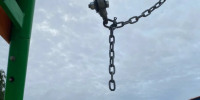 10-летняя девочка пострадала из-за неисправного крепления качелей - Gorod48.ru