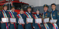 В Главном управлении состоялось вручение свидетельств сотрудникам, занесённым на Доску почёта - МЧС России