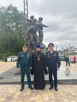 Священник принял участие в мероприятии проведенном в Главном управлении МЧС по Липецкой области, где состоялось вручение свидетельств сотрудникам, занесённым на Доску почёта