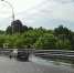 «Лада» на спуске по Механизаторов ударилась в отбойник - Gorod48.ru