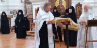 В соборе Вознесения Господня Богородице-Тихоновского женского монастыря с. Тюнино Задонского района было совершено праздничное богослужение посвященного знаменательной дате — 1700-летию Первого Вселенского Собора - Липецкая Епархия