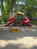 ЛДПР проверяет состояние детских площадок в Липецке