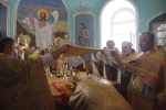 В Неделю 1-ю по Пятидесятнице, Всех святых, Высокопреосвященнейший Арсений, митрополит Липецкий и Задонский, совершил Божественную литургию в храме Покрова Пресвятой Богородицы с. Сухая Лубна Липецкого района