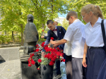 Школьники и педагоги почтил память жертв терроризма