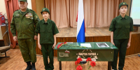 В Ельце по инициативе «Единой России» в школе открыли Парту героя - Липецкая ГТРК