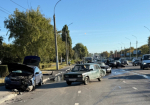 В Липецке в столкновении пяти автомобилей три человека пострадали