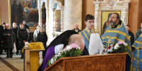 В праздник Казанской иконы Пресвятой Богородицы Преосвященнейший Евфимий, епископ Усманский, викарий Липецкой епархии, совершил богослужение в кафедральном соборе Рождества Христова г. Липецка - Липецкая Епархия