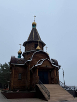 В Неделю 26-ю по Пятидесятнице, день памяти великомученицы Екатерины, Глава митрополии совершил Божественную литургию и чин молебного пения в скитском храме иконы Божией Матери «Скоропослушница» с. Даньшино