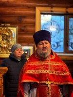 В Неделю 26-ю по Пятидесятнице, день памяти великомученицы Екатерины, Глава митрополии совершил Божественную литургию и чин молебного пения в скитском храме иконы Божией Матери «Скоропослушница» с. Даньшино