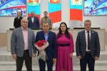 В администрации Елецкого муниципального округа вручили медали «Отец солдата»