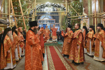 В Неделю 30-ю по Пятидесятнице, Высокопреосвященнейший схимитрополит Никон (Васин) и Преосвященнейший Евфимий, епископ Усманский, викарий Липецкой епархии, совершили Божественную литургию