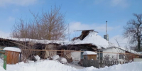 Очередное обрушение кровли — на этот раз в чаплыгинской деревне - Gorod48.ru