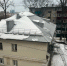 На улице 8 Марта упало металлическое ограждение с крыши - Gorod48.ru