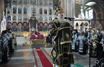 В Великий Пяток Преосвященнейший Евфимий, епископ Усманский, викарий Липецкой епархии, совершил Вечерню с выносом Плащаницы Спасителя