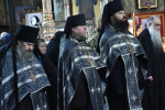 В Великий Пяток Преосвященнейший Евфимий, епископ Усманский, викарий Липецкой епархии, совершил Вечерню с выносом Плащаницы Спасителя