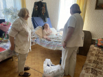 Ксенофонтова Лариса Васильевна посетила ветерана Голынскую Софью Семёновну, чтобы лично поздравить её с наступающим праздником – Днём Победы