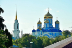 Высокопреосвященнейший схимитрополит Никон (Васин) и Преосвященнейший Евфимий, епископ Усманский, викарий Липецкой епархии, совершили Божественную литургию во Владимирском соборе Задонского Рождество-Богородицкого мужского монастыря