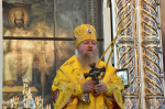 Высокопреосвященнейший схимитрополит Никон (Васин) и Преосвященнейший Евфимий, епископ Усманский, викарий Липецкой епархии, совершили Божественную литургию во Владимирском соборе Задонского Рождество-Богородицкого мужского монастыря