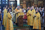 Высокопреосвященнейший схимитрополит Никон (Васин) и Преосвященнейший Евфимий, епископ Усманский, викарий Липецкой епархии, совершили Божественную литургию во Владимирском соборе Задонского Рождество-Богородицкого мужского монастыря