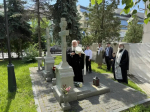 Глава Липецкой митрополии в Богоявленском кафедральном соборе в Елохове г. Москвы, совершил Божественную литургию и панихиду по случаю 36-й годовщины со дня интронизации приснопамятного Святейшего Патриарха Московского и всея Руси Алексия II