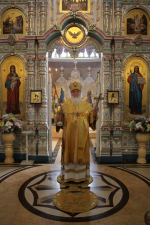 Высокопреосвященнейший Арсений, митрополит Липецкий и Задонский совершил богослужения в кафедральном соборе Рождества Христова г. Липецка
