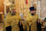 Высокопреосвященнейший Арсений, митрополит Липецкий и Задонский совершил богослужения в кафедральном соборе Рождества Христова г. Липецка